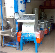 【塑料顆粒自動上料機(jī),芝麻真空吸料機(jī),番禺800G微電腦自動加料機(jī),佛山吸料機(jī)廠家直銷】價格_廠家_圖片 -